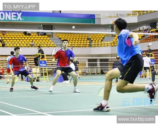 重庆羽毛球队在总决赛积分榜中以72分稳居第一名展现强劲实力