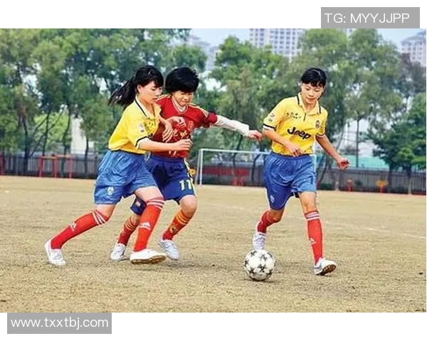 重庆足球队在耐力排行榜中荣获第三名展现出强大实力与拼搏精神