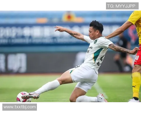 成都篮球队在洲际杯积分榜中以97分稳居第一名展现强劲实力 成都篮球队在洲际杯积分榜中以97分稳居第一名展现强劲实力