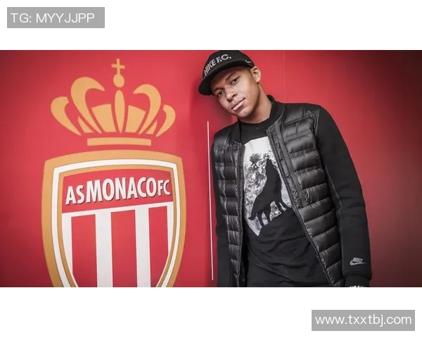 足球明星埃文斯的职业生涯与成就揭秘及其对足球的影响 足球明星埃文斯的职业生涯与成就揭秘及其对足球的影响