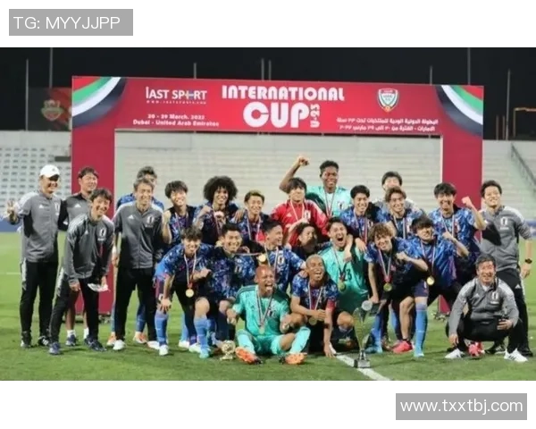 重庆排球队与广州排球队赛后复盘团队协作的成功与不足分析 重庆排球队与广州排球队赛后复盘团队协作的成功与不足分析